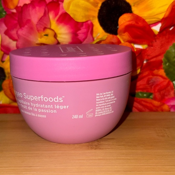 Briogeo Superfoods Acai & Passionfruit Pink Hair Mask - Picture 2 of 3